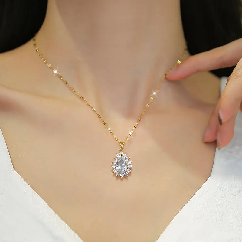 MICRO-INLAID GRACEFUL Personality Banquet Earring & Necklace