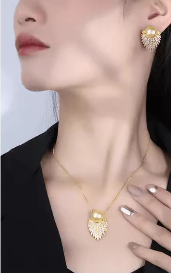 FRITILLARIA PEARL PENDANT SET (necklace & earrings)