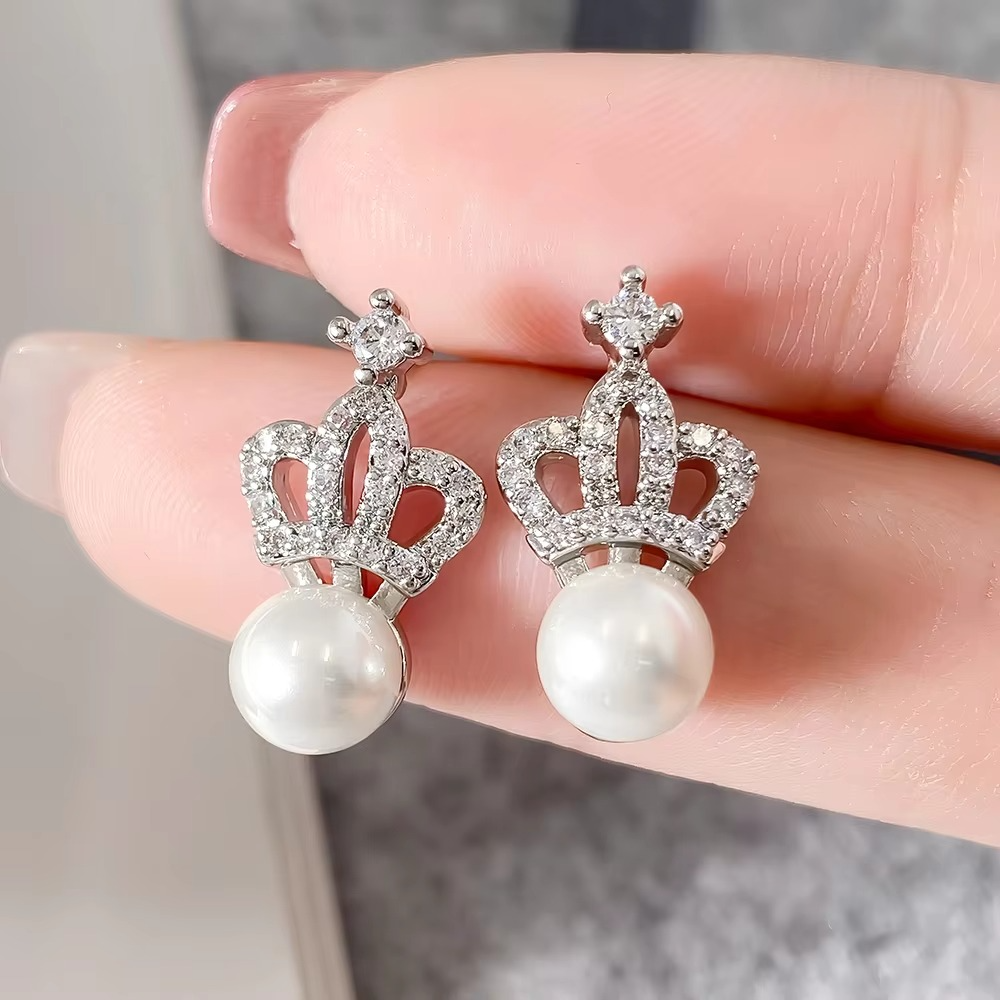 CROWN PEARL EARRINGS