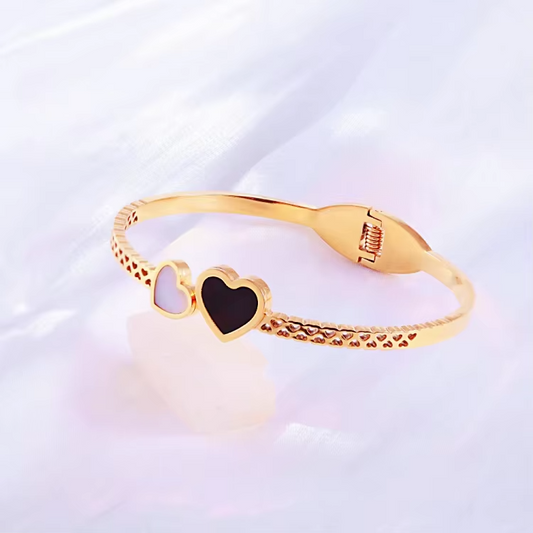 PEACH HEART 18K Gold BANGLE