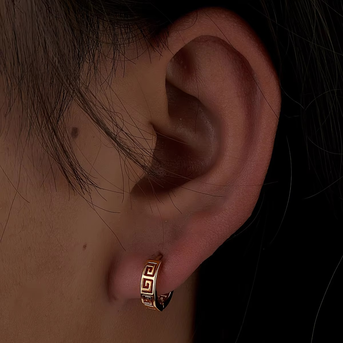 VINTAGE Mesh Pattern Hoop 18K Gold Plated Earrings