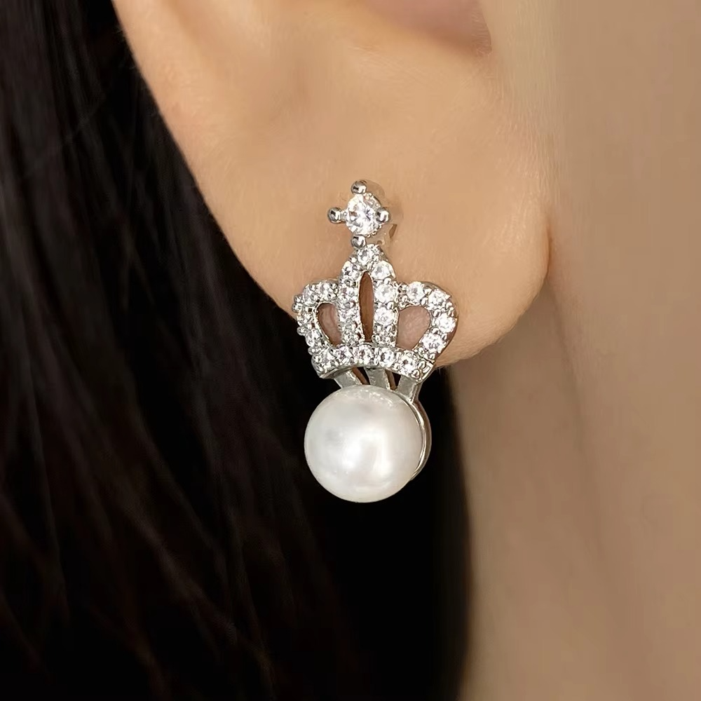 CROWN PEARL EARRINGS
